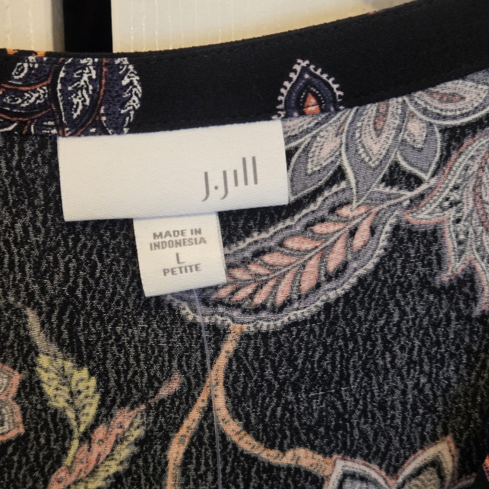 NWT J Jill Sleeveless Ladies Blouse Size L Petite Black Orange Crepe V Neck - Picture 2 of 12